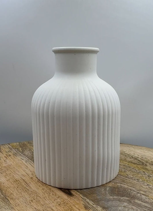 kleine Blumenvase aus Gips - Deko